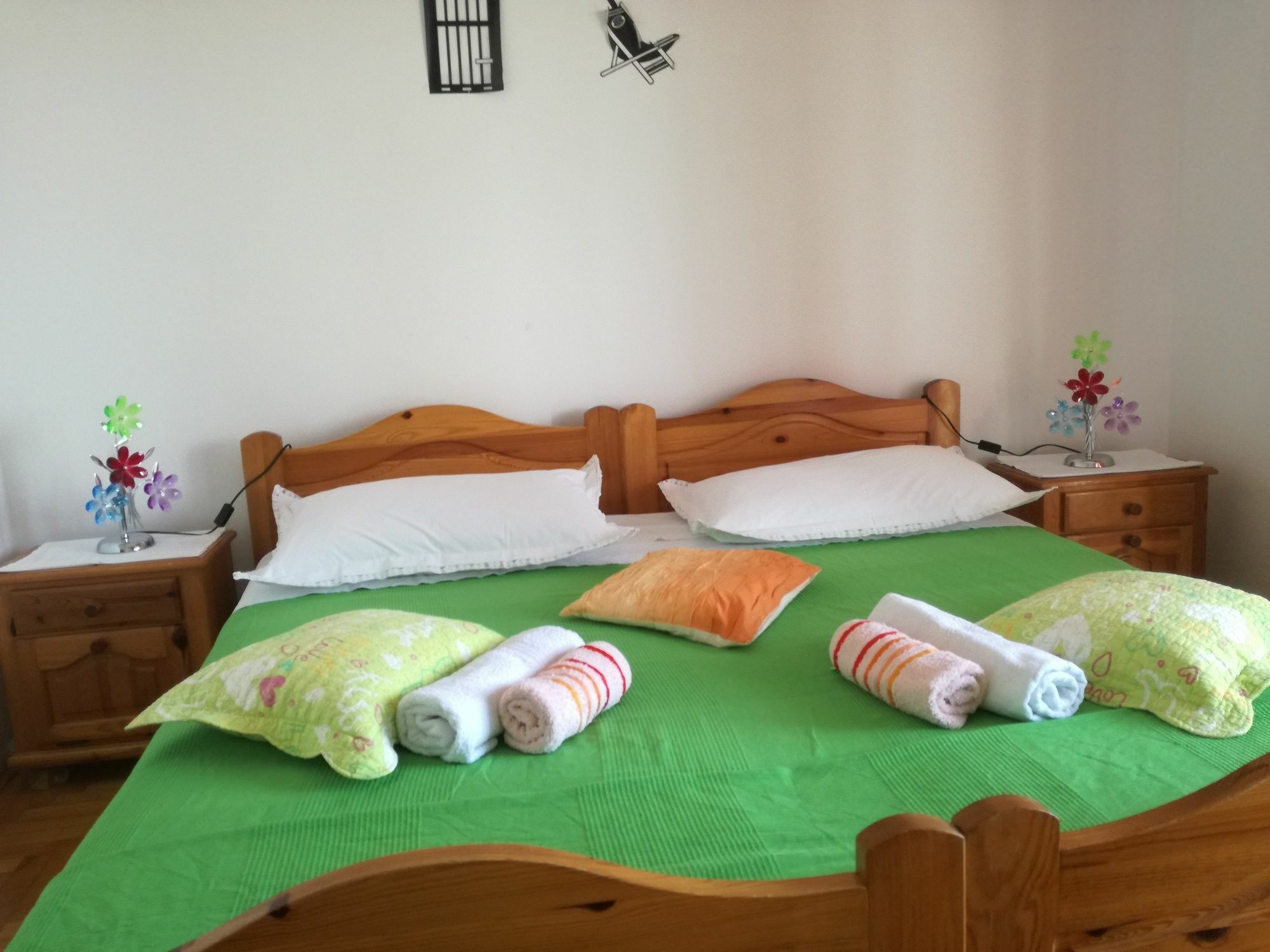 Apartments Luci Хвар Экстерьер фото